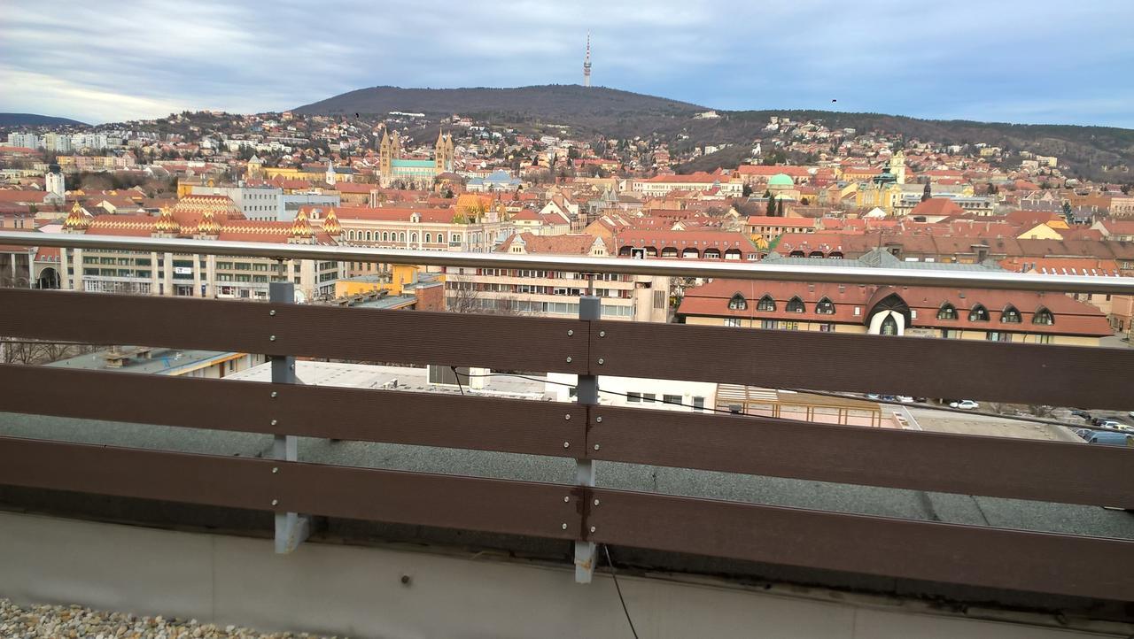 Panoráma City Apartman Pécs Esterno foto