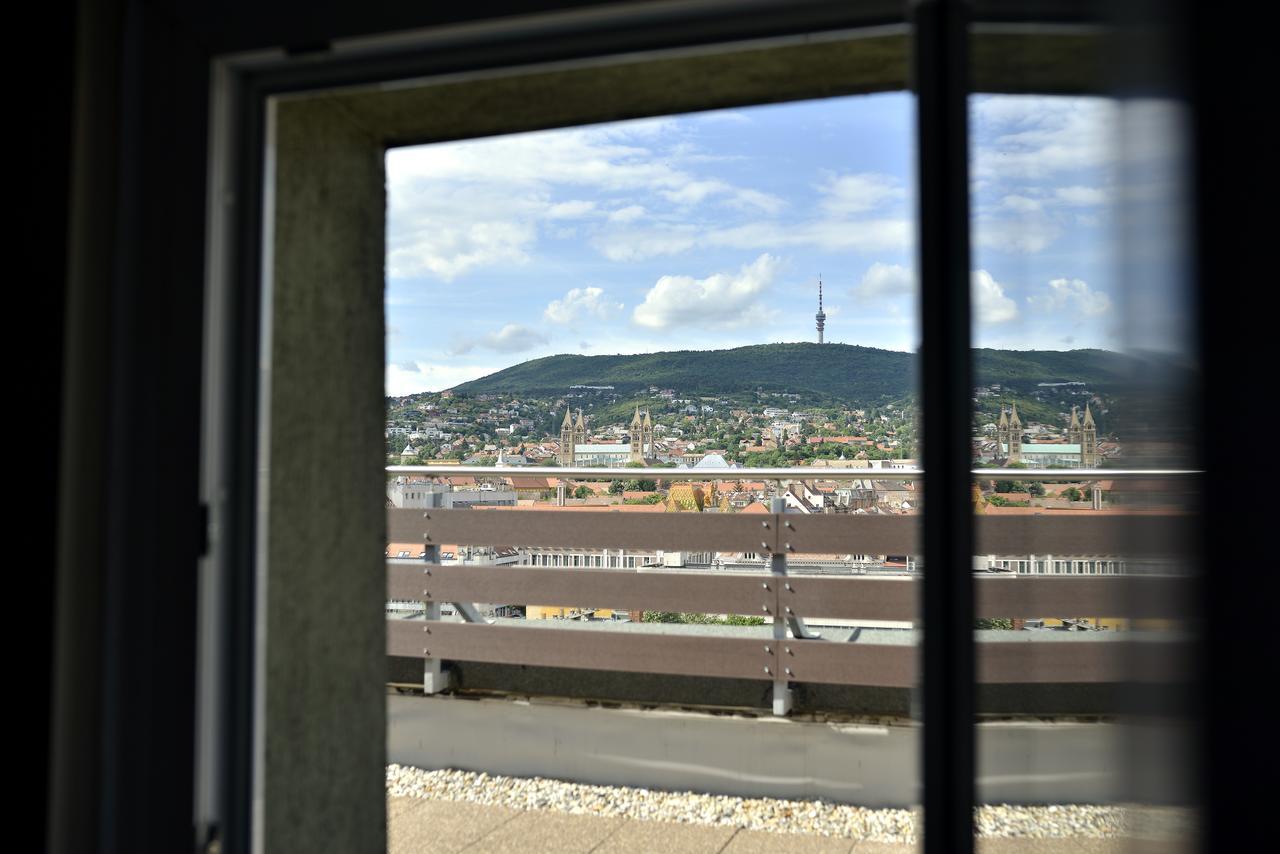 Panoráma City Apartman Pécs Esterno foto